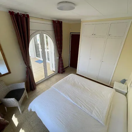 Ref Es78 80 Villa