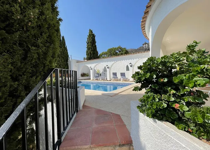 Ref Es78 80 Villa Palau Saverdera